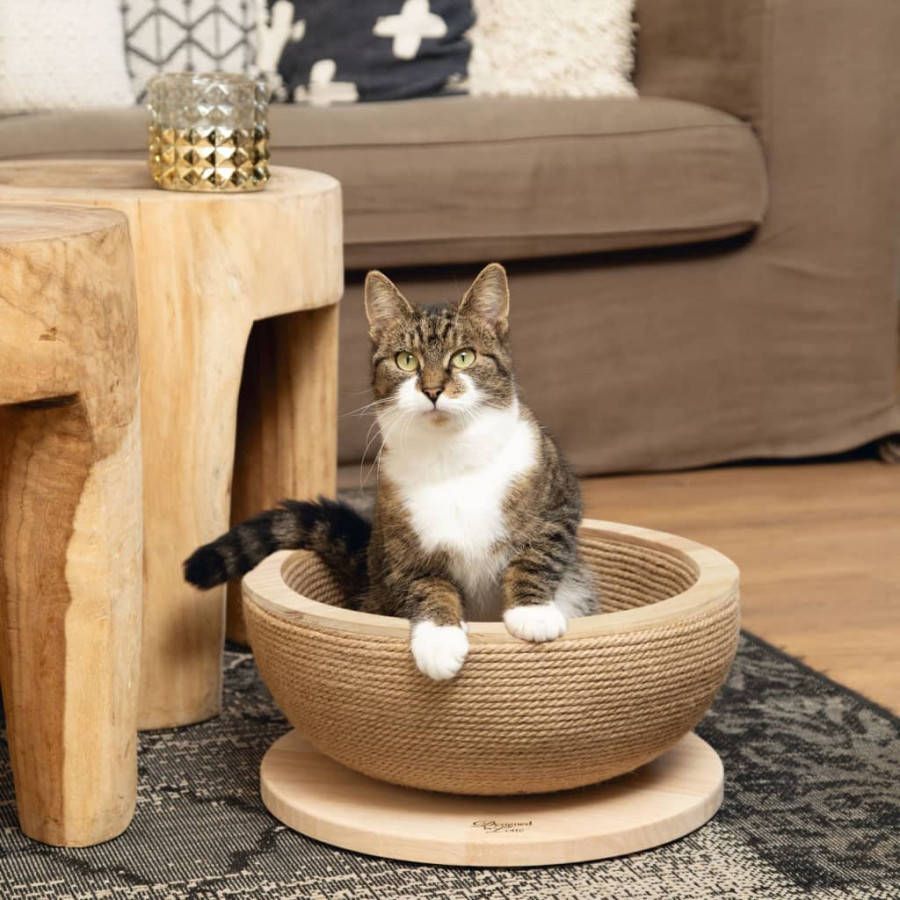 Designed by Lotte Zaina Krabmand Kattenmand 36x36x16 cm